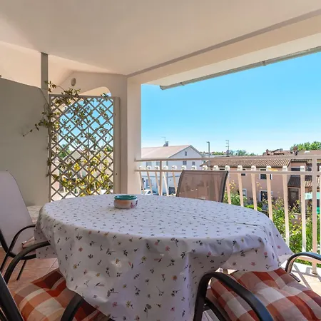 Ana With Terrace & Pet-friendly Lejlighed